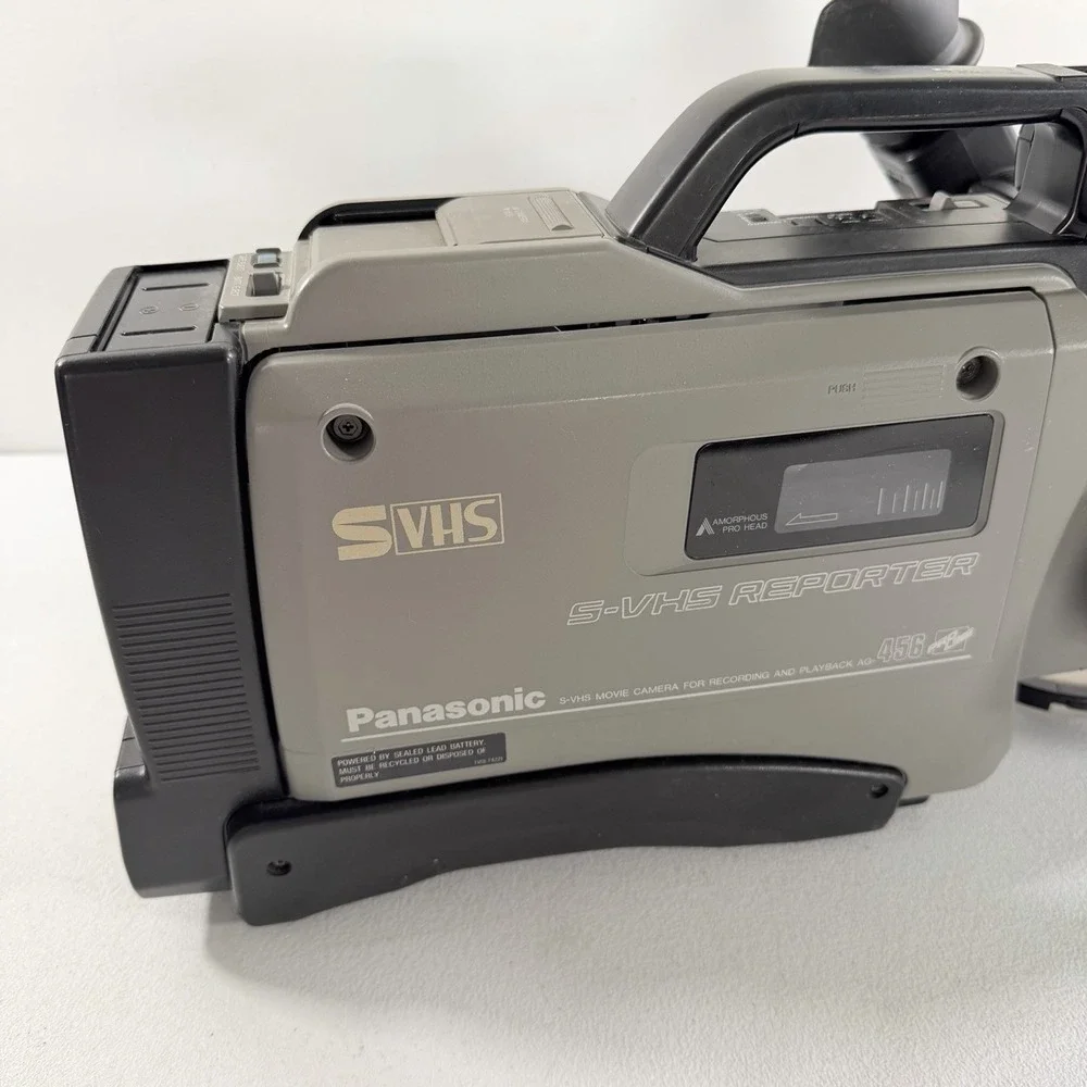 Panasonic AG-456UP PRO LINE S-VHS Reporter Movie Camcorder AS IS UNTESTED